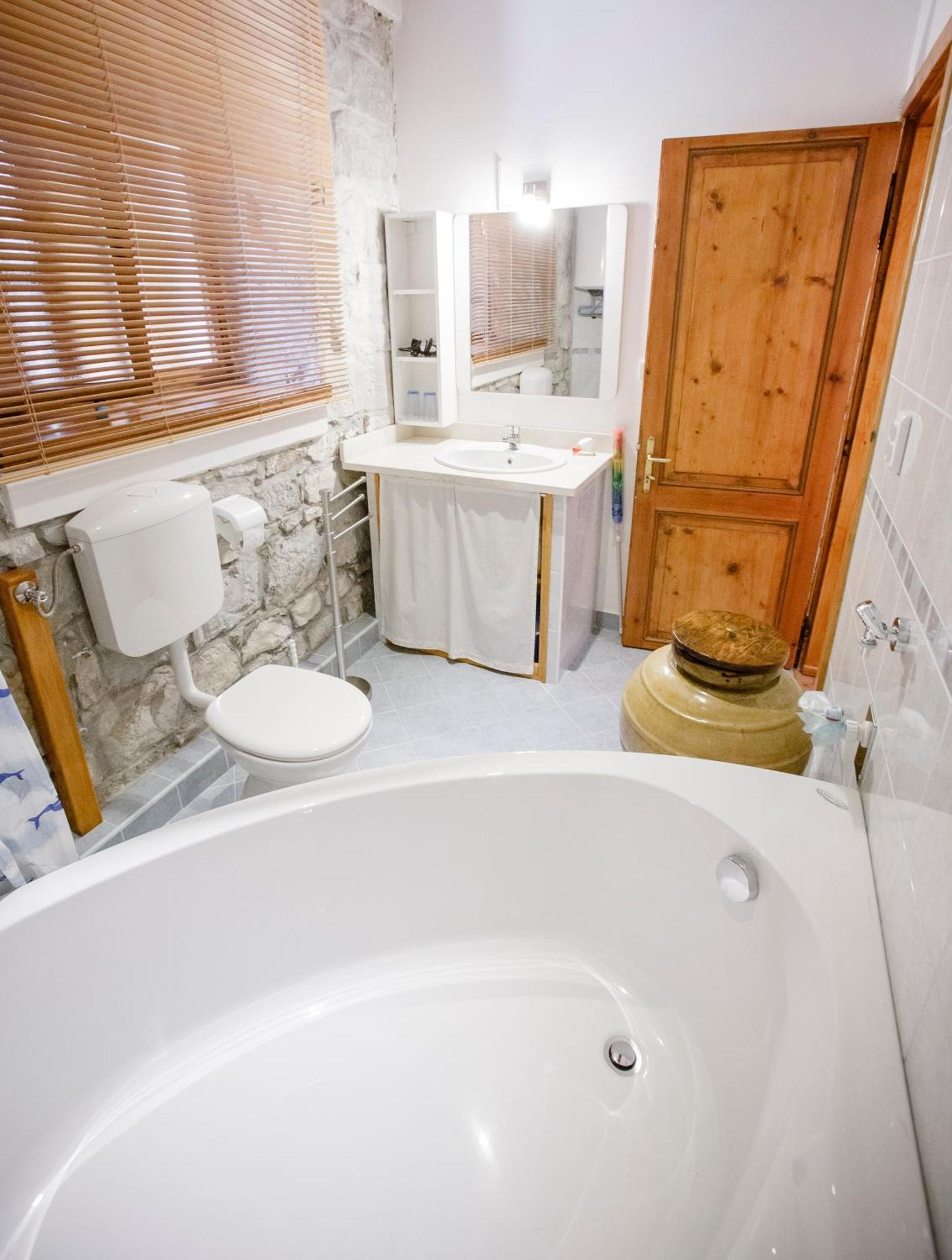 Guesthouse Trogir Proto Exterior foto