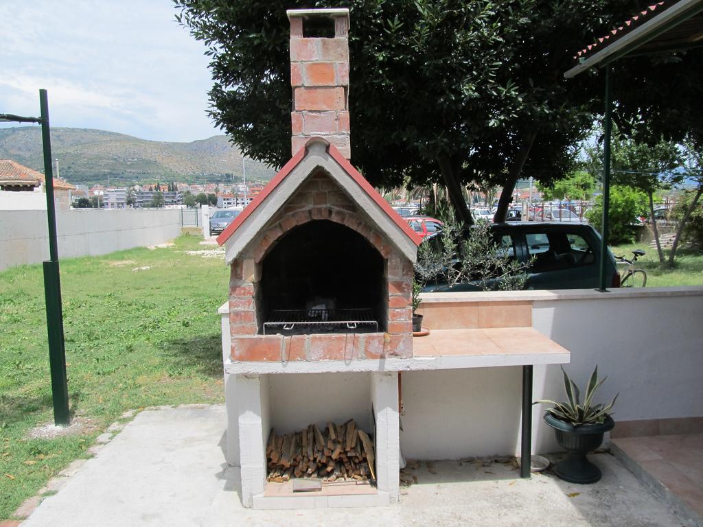 Guesthouse Trogir Proto Exterior foto